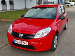 Rot Gebraucht 2009 Dacia Sandero Kleinwagen | 2.666 € (Teuer)
