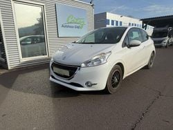 Weiß Gebraucht 2014 Peugeot 208 Active Kleinwagen | 4.890 € (Guter Preis)