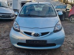 Blau Gebraucht 2008 Toyota Aygo Basis Kleinwagen | 2.750 € (Fairer Preis)