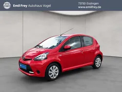 Rot Gebraucht 2014 Toyota Aygo Cool Kleinwagen | 6.980 € (Fairer Preis)