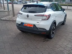 Weiß Gebraucht 2024 Renault Captur Techno SUV | 26.700 € (Guter Preis)