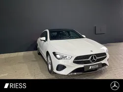 Weiss Gebraucht 2024 Mercedes CLA200 Progressive Kombi | 36.350 € (Fairer Preis)