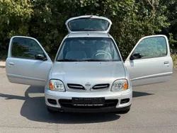 Silber Gebraucht 2001 Nissan Micra Kleinwagen | 1.500 € (Etwas zu teuer)