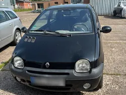 Schwarz Gebraucht 2001 Renault Twingo Kleinwagen | 1.000 €