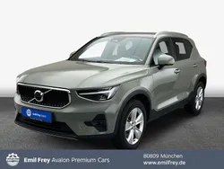 Grün Gebraucht 2024 Volvo XC40 Core SUV | 34.990 € (Guter Preis)