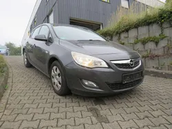 Karbongrau/technical grey Gebraucht 2010 Opel Astra Kombi | 2.990 € (Fairer Preis)