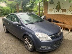 Gebraucht 2007 Opel Astra Cabriolet Cosmo Cabrio | 2.801 € (Guter Preis)