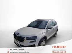 Moonwhite (2y2y) Gebraucht 2024 Skoda Karoq Selection SUV | 30.190 € (Guter Preis)