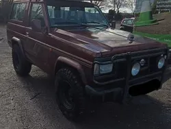 Rot Gebraucht 1991 Nissan Patrol SUV | 11.200 €