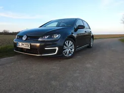 Schwarz Gebraucht 2014 VW Golf VII GTE Limousine | 14.500 € (Teuer)
