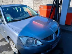 Silber Gebraucht 2004 Mitsubishi Lancer Kombi | 800 €