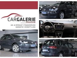 Uranograu Gebraucht 2022 VW Touran Comfortline Van / Kleinbus | 22.750 € (Guter Preis)