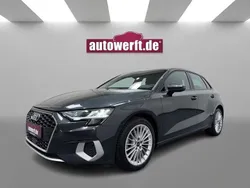 Grau Gebraucht 2023 Audi A3 Sportback Advanced Limousine | 23.990 € (Superpreis)