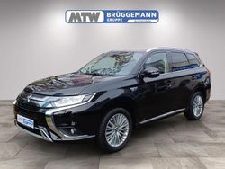 P) (schwarz Gebraucht 2019 Mitsubishi Outlander P-HEV SUV | 17.980 € (Fairer Preis)