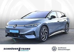 Blau Gebraucht 2024 VW ID.7 Pro Kombi | 47.990 €