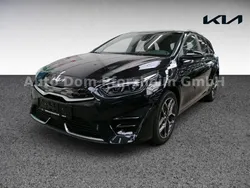 Zilinaschwarz met. (1k) Gebraucht 2023 Kia Ceed Sportswagon Platinum Edition Kombi | 27.400 € (Fairer Preis)