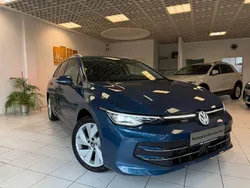 Shark blue Gebraucht 2024 VW Golf VIII Style Kombi | 27.980 € (Guter Preis)