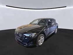 Brillantschwarz Gebraucht 2022 Audi e-tron S-Line SUV | 39.920 € (Fairer Preis)