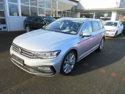 Deep black (metallic) Gebraucht 2021 VW Passat Business Kombi | 24.988 € (Fairer Preis)