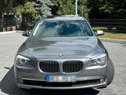 Grau Gebraucht 2010 BMW 730 Limousine | 7.900 € (Teuer)