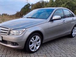 Grau Gebraucht 2008 Mercedes C200 Limousine | 6.599 € (Fairer Preis)