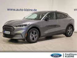 Grau / lackierung carbonizedgrau metallic Gebraucht 2023 Ford Mustang Mach-E SUV | 35.990 € (Guter Preis)