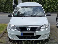 Weiß Gebraucht 2009 Dacia Logan MCV Kombi | 1.350 € (Fairer Preis)
