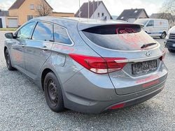 Grau Gebraucht 2018 Hyundai i40 Trend Limousine | 8.500 € (Guter Preis)