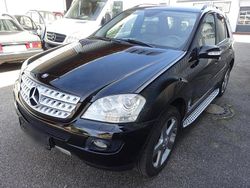 Schwarz Gebraucht 2006 Mercedes ML320 SUV | 14.500 €