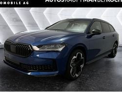 Blau Neu 2025 Skoda Superb SportLine Kombi | 46.980 € (Superpreis)