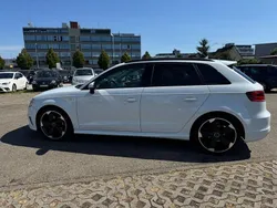 Weiß Gebraucht 2016 Audi A3 Sportback S-Line Limousine | 13.400 € (Guter Preis)