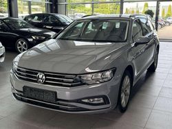 Moonstone gray Gebraucht 2023 VW Passat Kombi | 24.990 € (Fairer Preis)