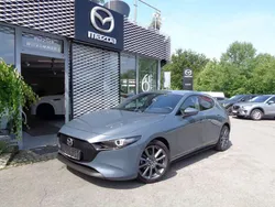 Grau Gebraucht 2021 Mazda 3 Selection Limousine | 17.990 € (Guter Preis)