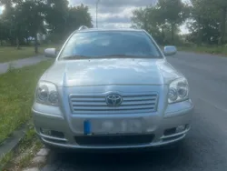 Silber Gebraucht 2005 Toyota Avensis Kombi | 1.800 € (Fairer Preis)