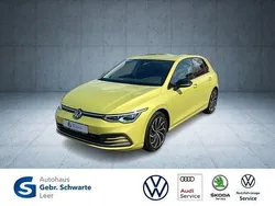 Gelb Gebraucht 2022 VW Golf VIII Active Limousine | 21.490 € (Fairer Preis)