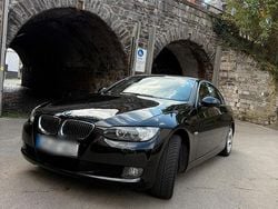 Schwarz Gebraucht 2007 BMW 320 Cabriolet Cabrio | 11.500 € (Etwas zu teuer)