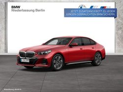 Rot Gebraucht 2024 BMW 520 Comfort Edition Limousine | 53.880 € (Guter Preis)