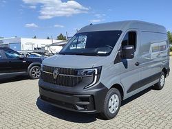 Grau Neu 2025 Renault Master Van | 37.322 € (Guter Preis)