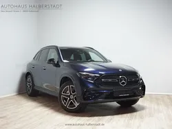 Natikblau metallic (metallic) Gebraucht 2023 Mercedes GLC300e Premium SUV | 57.790 € (Superpreis)
