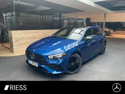 Blau Gebraucht 2025 Mercedes A250 AMG Limousine | 47.900 €