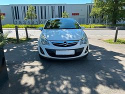 Weiß Gebraucht 2011 Opel Corsa Color Edition Kleinwagen | 3.150 € (Fairer Preis)