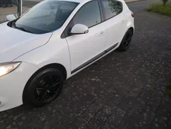 Weiß Gebraucht 2011 Renault Mégane III Limousine | 3.299 €