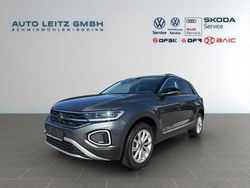 Indiumgrau (metallic) Gebraucht 2024 VW T-Roc Style SUV | 27.370 € (Guter Preis)