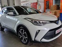 Novaweiß Gebraucht 2020 Toyota C-HR Team SUV | 18.980 € (Guter Preis)