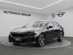 Saphirschwarz Neu 2025 BMW 550e M Sport Limousine | 80.900 € (Guter Preis)