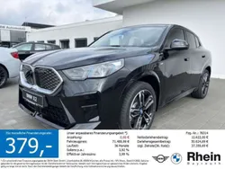 Saphirschwarz metallic Neu 2025 BMW iX2 M Sport SUV | 54.989 € (Fairer Preis)