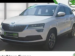 Candyweiß Gebraucht 2021 Skoda Karoq Clever SUV | 28.690 € (Etwas zu teuer)