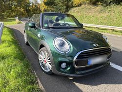 Grün Gebraucht 2018 Mini Cooper Cabriolet Cabrio | 16.666 € (Fairer Preis)