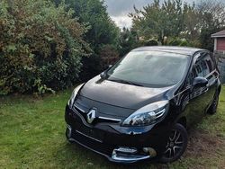 Schwarz Gebraucht 2013 Renault Scénic III Van / Kleinbus | 5.000 €