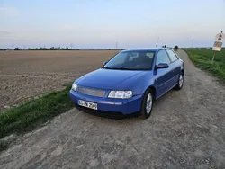 Blau Gebraucht 1997 Audi A3 Ambiente Limousine | 2.100 € (Fairer Preis)